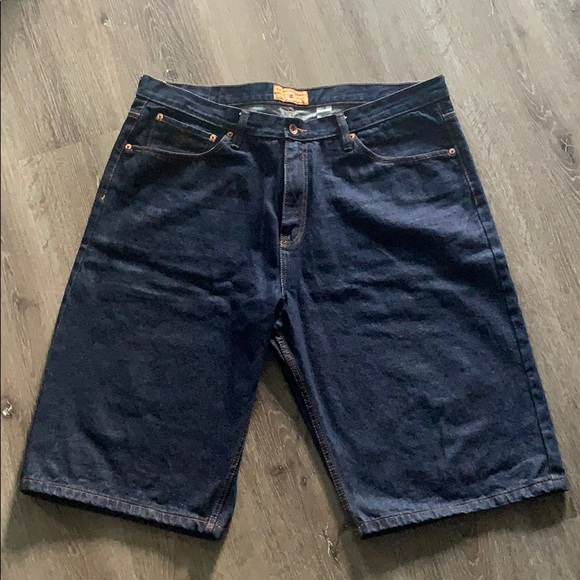 RocaWear Denim Company 5 Pkt Flat Front Shorts W40 - Picture 2 of 10